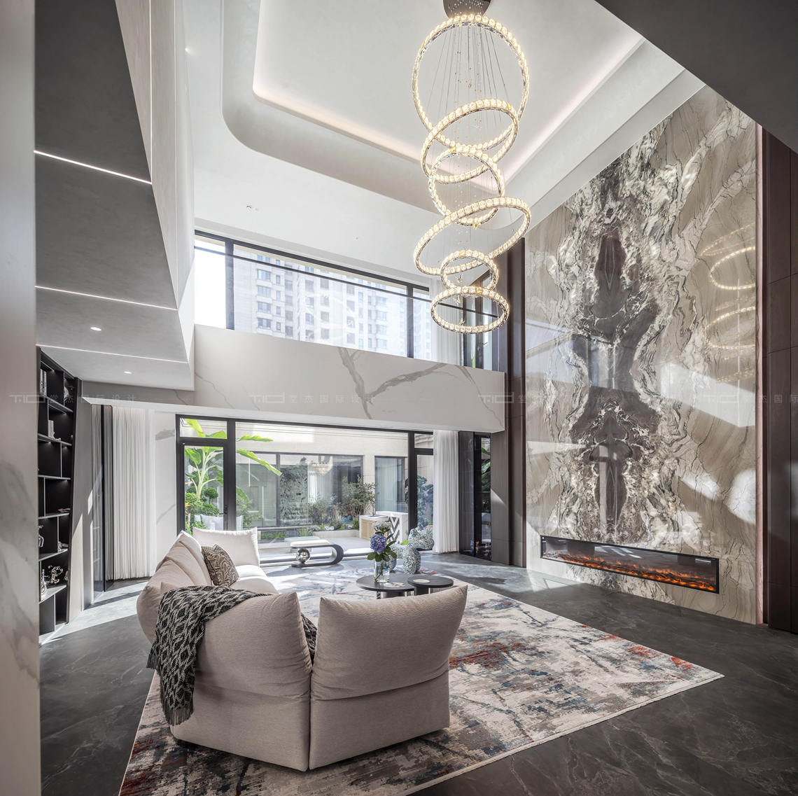 意式轻奢-路劲天御-别墅-1000平-装修实景图装修-别墅-轻奢