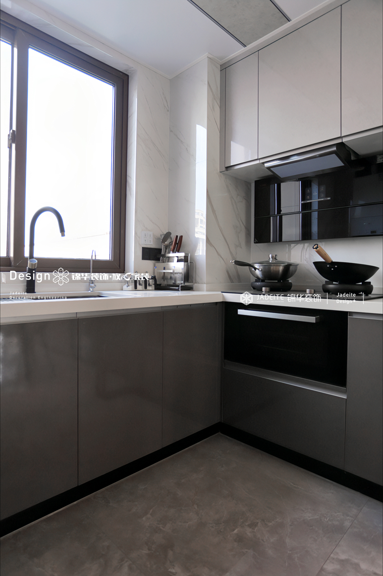 现代简约-氿珑云起-三室两厅两卫-135平-装修实景图装修-三室两厅-现代简约