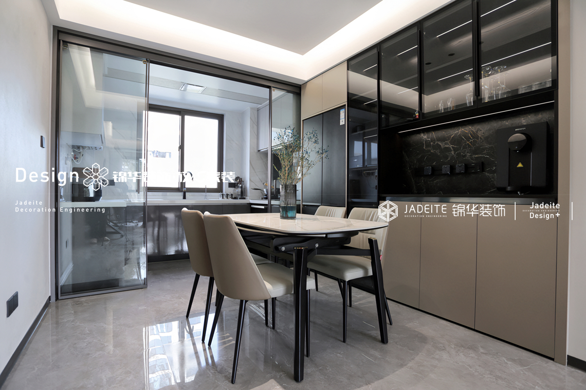 现代简约-氿珑云起-三室两厅两卫-135平-装修实景图装修-三室两厅-现代简约