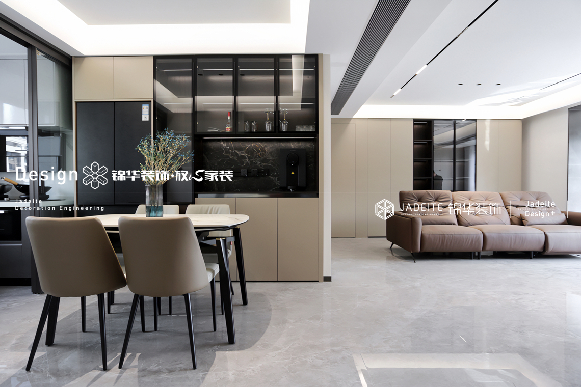 现代简约-氿珑云起-三室两厅两卫-135平-装修实景图装修-三室两厅-现代简约