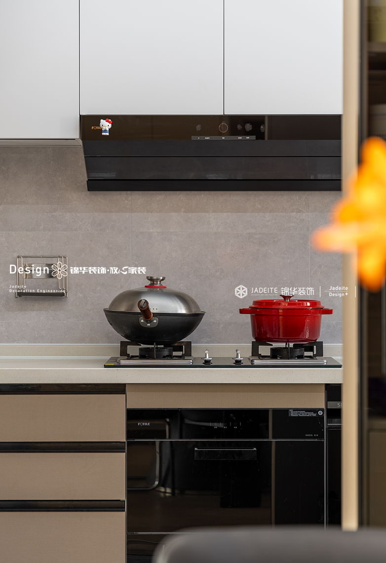 现代风格-长江天宸-三室两厅二卫-140平-装修实景图装修-三室两厅-现代简约