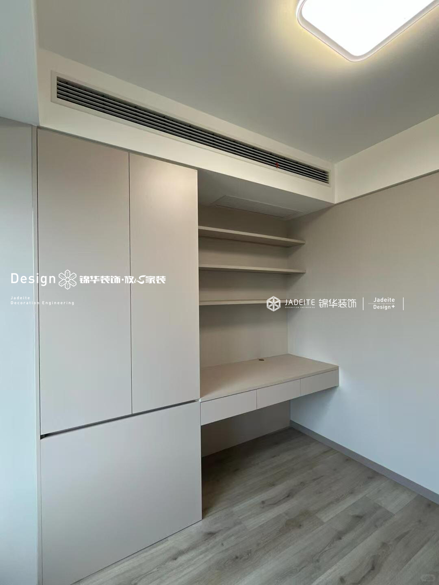 现代风格-万科二期-四室两厅两卫-127平-装修实景图装修-四室两厅-现代简约