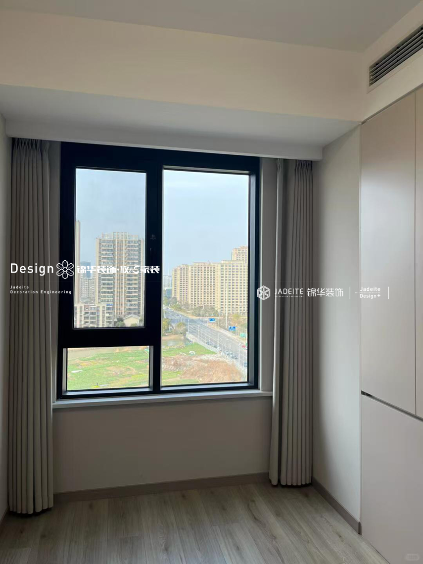 现代风格-万科二期-四室两厅两卫-127平-装修实景图装修-四室两厅-现代简约