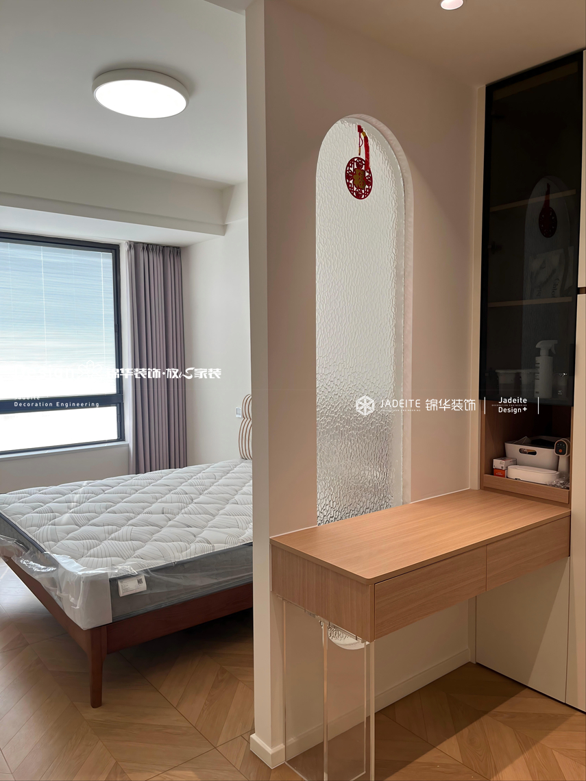 奶油中古-溪岸官邸-三室两厅两卫-130平-装修实景图装修-三室两厅-中古