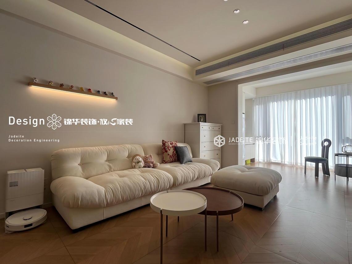 奶油中古-溪岸官邸-三室两厅两卫-130平-装修实景图装修-三室两厅-中古