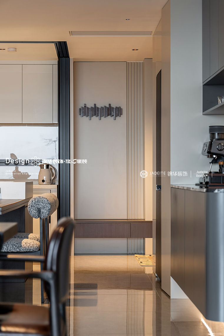 现代轻奢-愉樾天成-三室两厅一厨两卫-132平-装修实景图装修-三室两厅-轻奢