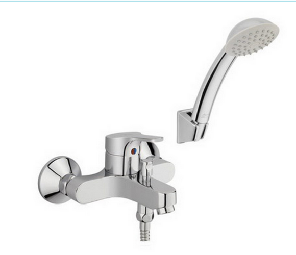 概念挂墙式浴缸龙头