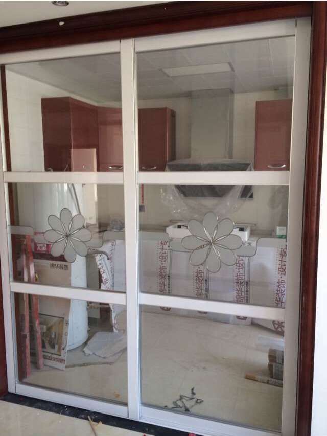 白玻加太阳花—厨房玻璃