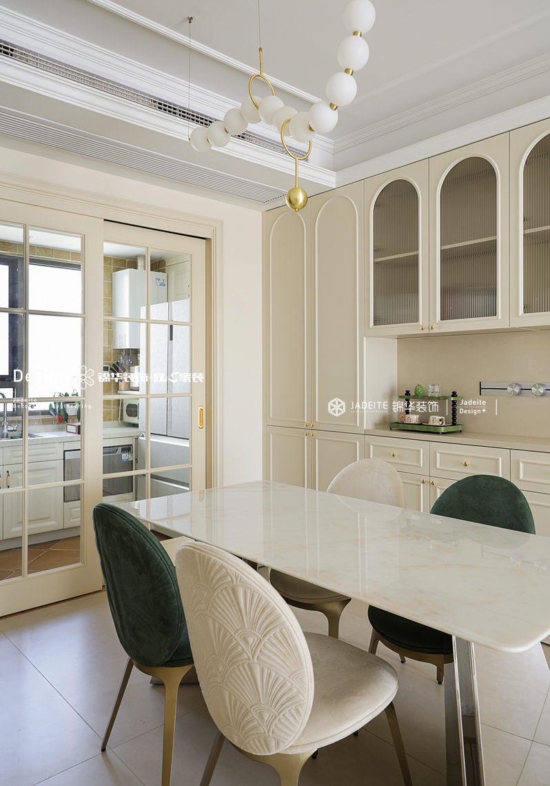 轻法式风-翡翠文华-三室两厅一厨二卫-125㎡-装修实景图装修-三室两厅-法式